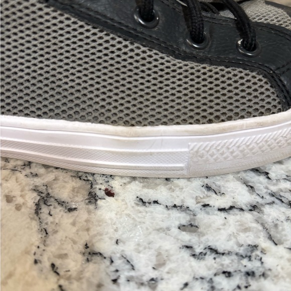 Converse Chuck Taylor Lightweight Mesh Ultra Mid High Top Black Red Men Sz 8 - Picture 14 of 16